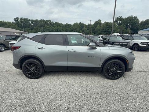Used 2024 Chevrolet Blazer LT AWD/4WD image 7