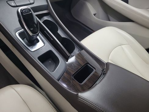 Used 2017 Buick LaCrosse Preferred image 26