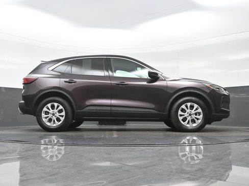 Used 2023 Ford Escape Active image 30