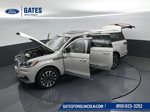 Used 2024 Lincoln Navigator L Reserve AWD/4WD image 60