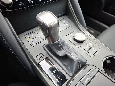 Used 2022 Lexus IS 350 F Sport image 13