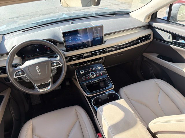 Used 2023 Lincoln Nautilus FWD w/ Premium Package image 18