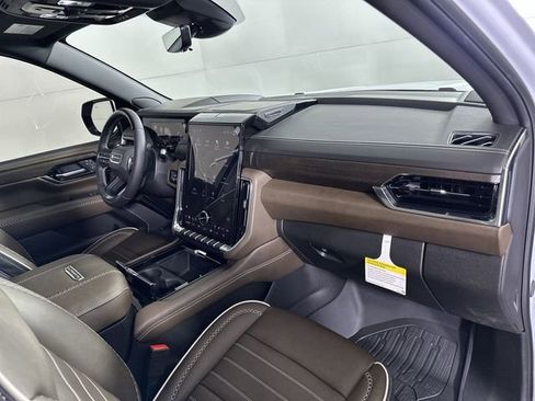 New 2026 GMC Yukon XL Denali Ultimate image 30