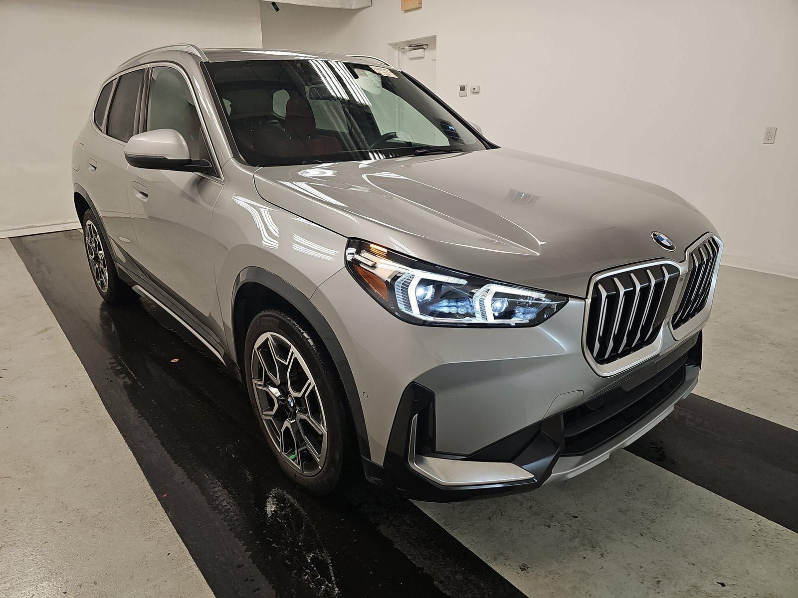 Certified 2023 BMW X1 xDrive28i w/ Convenience Package AWD/4WD image 3