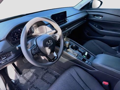 Used 2024 Honda Accord EX image 9