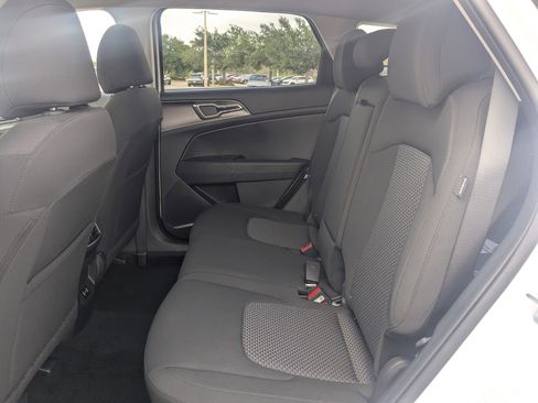 New 2026 Kia Sportage LX FWD image 14