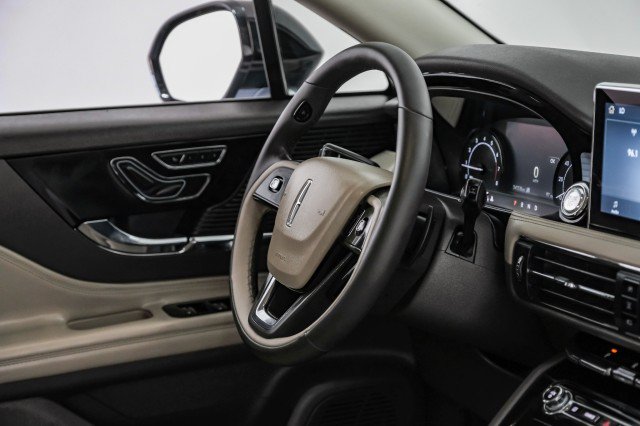 Used 2022 Lincoln Corsair FWD image 11