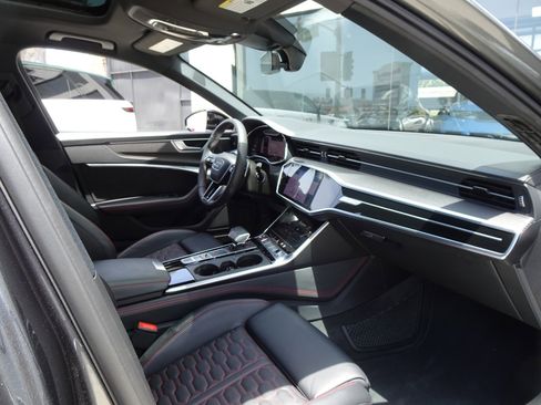 Used 2021 Audi RS 6 w/ Executive Package AWD/4WD image 22