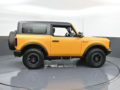 Used 2021 Ford Bronco Badlands image 9