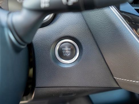 Used 2022 Toyota Corolla SE w/ SE Preferred Package image 25