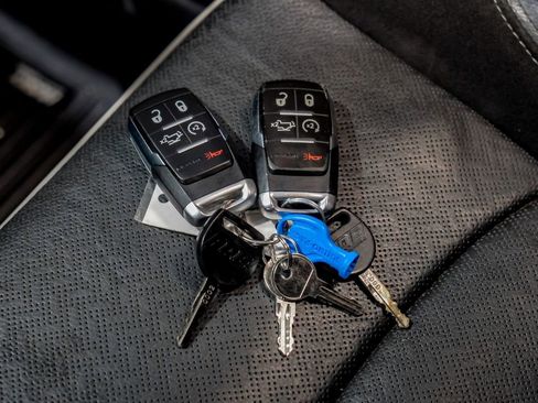 Used 2020 RAM 2500 Laramie w/ Night Edition image 69