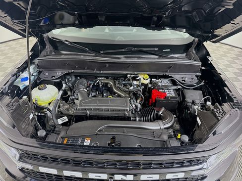 Used 2025 Ford Bronco Sport Outer Banks w/ Outer Banks Tech Package+ image 39