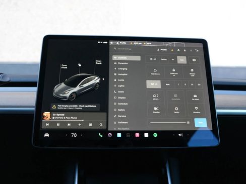 Used 2020 Tesla Model 3 Performance image 36