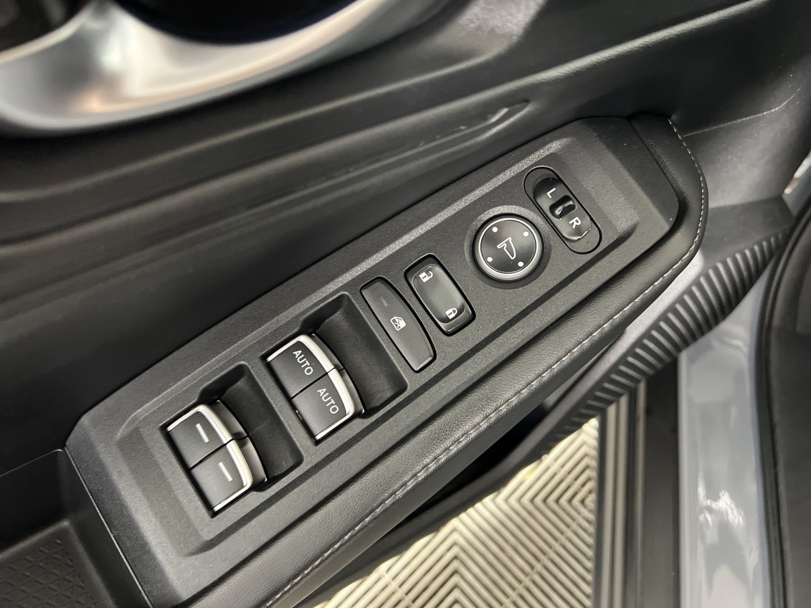 Used 2023 Honda Accord Sport image 15