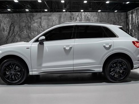 Used 2024 Audi Q3 2.0T Premium image 25