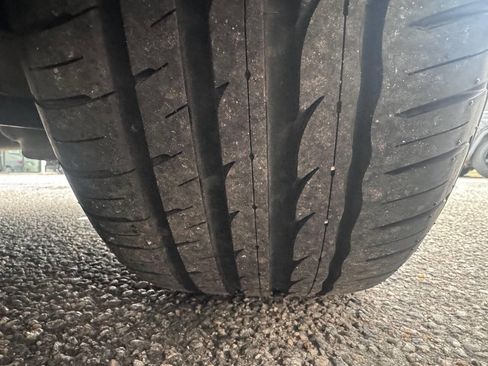 Used 2014 Ford Fusion SE w/ Equipment Group 202A FWD image 16
