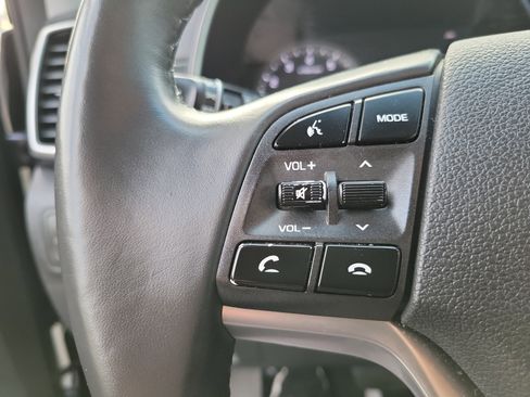 Used 2019 Hyundai Tucson Limited image 7