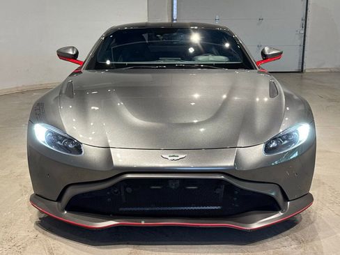Used 2020 Aston Martin V8 Vantage Coupe image 9