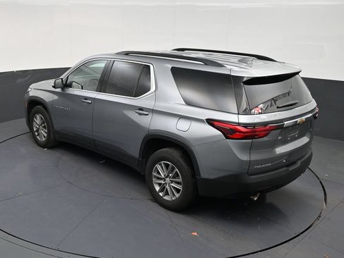 Used 2023 Chevrolet Traverse LT FWD image 14