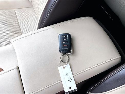 Used 2019 Lexus RX 350 AWD image 11