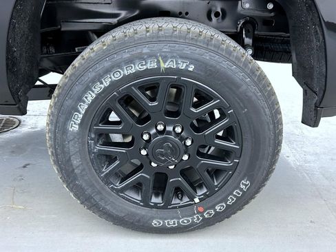 New 2026 RAM 2500 Limited AWD/4WD image 23