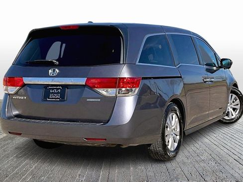 Used 2016 Honda Odyssey SE image 2