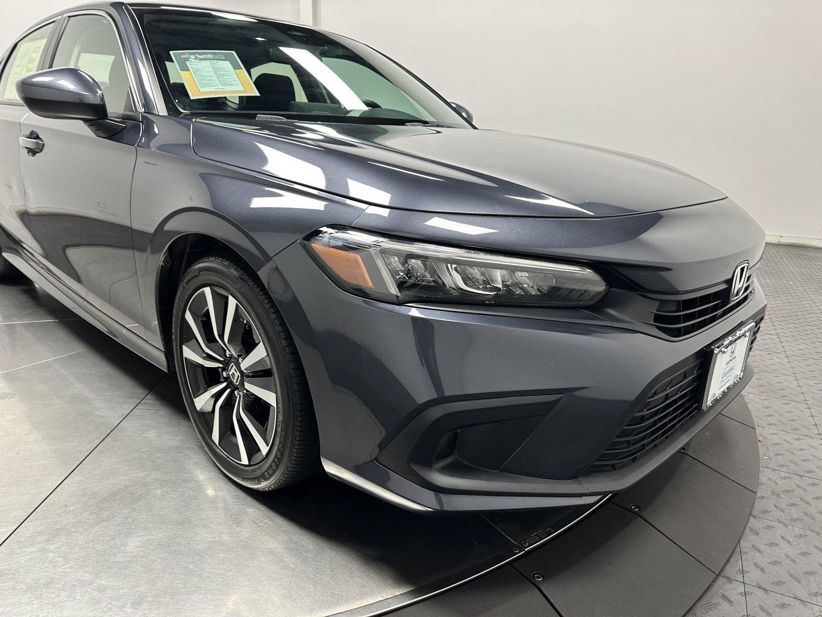 Used 2022 Honda Civic EX image 3