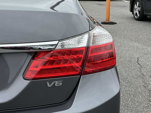 Used 2015 Honda Accord EX-L image 28