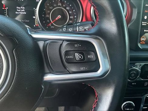 Used 2022 Jeep Wrangler Unlimited Rubicon AWD/4WD image 12