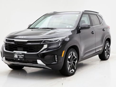 Used 2024 Kia Seltos SX image 2