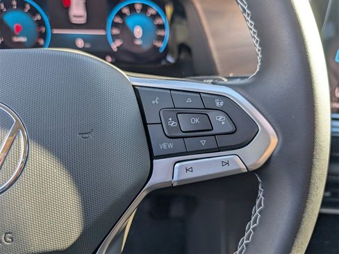 New 2026 Volkswagen Atlas SE image 17