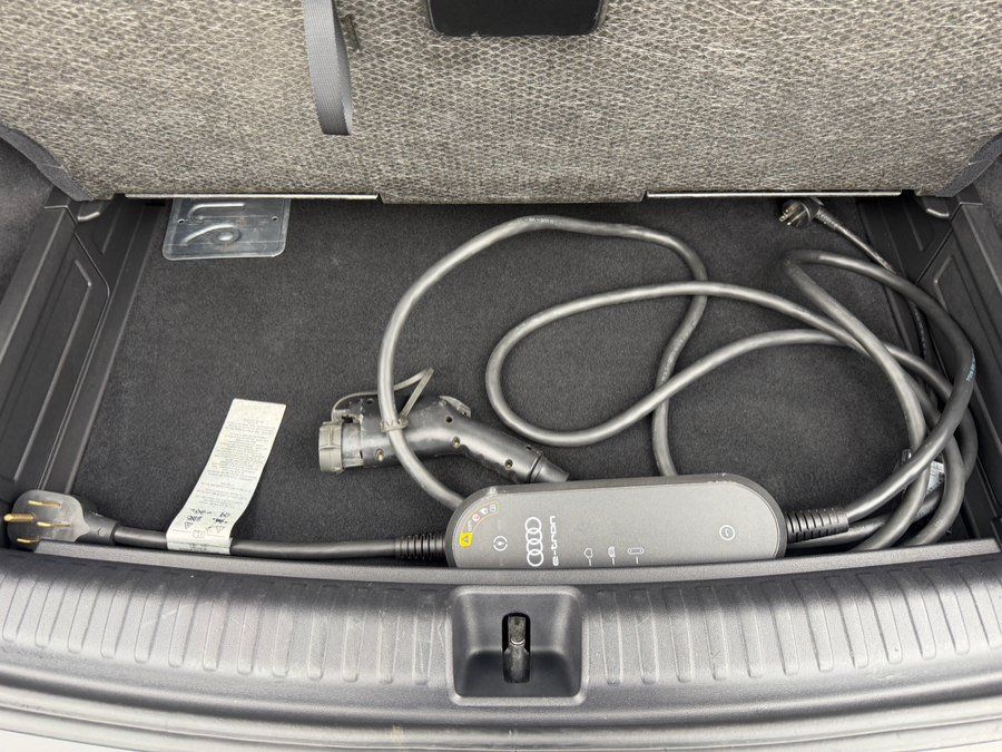 Used 2023 Audi Q4 e-tron Premium Plus w/ Premium Plus AWD/4WD image 46