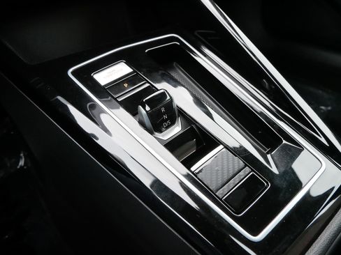 Certified 2023 Volkswagen GTI SE image 24