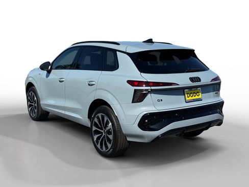 New 2026 Audi Q3 quattro 2.0T AWD/4WD image 3