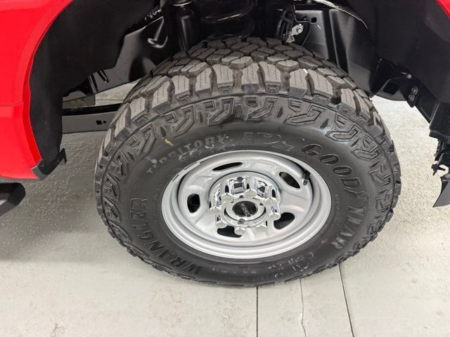 New 2026 Ford F250 XL AWD/4WD image 5