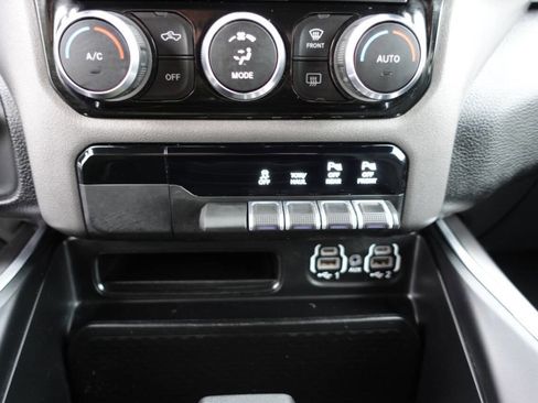 Used 2022 RAM 1500 Big Horn AWD/4WD image 46