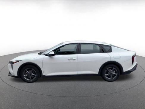 Used 2025 Kia K4 FWD image 9