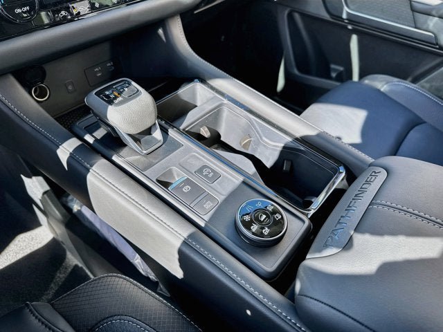 New 2026 Nissan Pathfinder SL AWD/4WD image 14