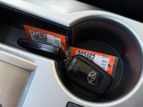 Used 2024 Toyota 4Runner SR5 image 31