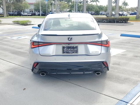 Certified 2022 Lexus IS 350 F Sport image 9