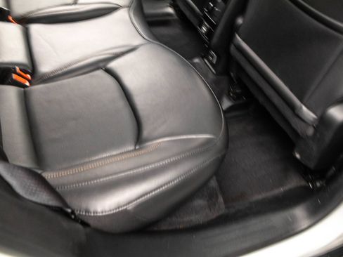 Used 2023 Jeep Compass Latitude AWD/4WD image 34
