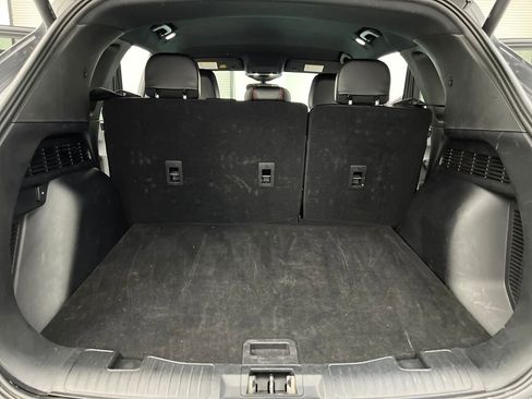 Used 2024 Ford Escape ST-Line w/ Cold Weather Package image 28