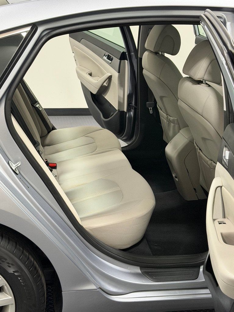 Used 2015 Hyundai Sonata ECO FWD image 10