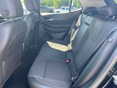 Used 2022 Buick Encore GX Select w/ Sport Touring Package FWD image 21