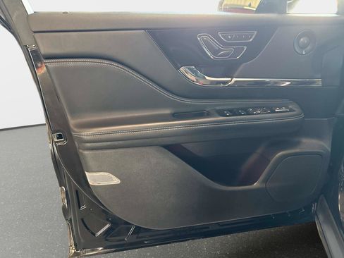 Used 2020 Lincoln Corsair Reserve w/ Equipment Group 201A image 17