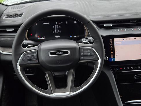 New 2026 Jeep Grand Cherokee Altitude AWD/4WD image 21