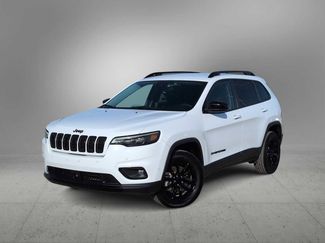 Used 2023 Jeep Cherokee Altitude Lux video 1