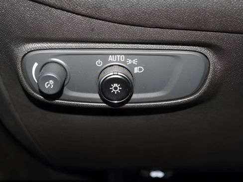 Certified 2023 Chevrolet Equinox LS w/ LS Convenience Package AWD/4WD image 27