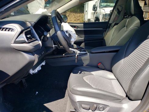 Used 2023 Toyota Camry SE w/ Audio Upgrade Package FWD image 6