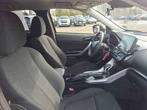 Used 2023 Mitsubishi Eclipse Cross LE image 11